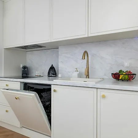Apartamento Klimatyzowany Z Ogródkiem 2 Sypialniami I Miejscem Do Pracy By Renters Prestige