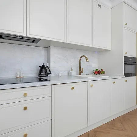 Apartamento Klimatyzowany Z Ogródkiem 2 Sypialniami I Miejscem Do Pracy By Renters Prestige