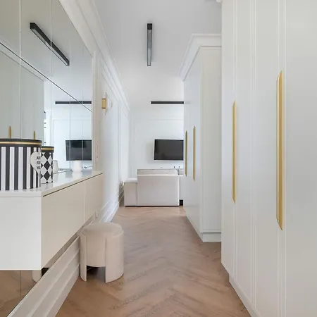 Apartamento Klimatyzowany Z Ogródkiem 2 Sypialniami I Miejscem Do Pracy By Renters Prestige *