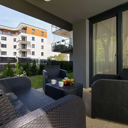 Klimatyzowany Z Ogródkiem 2 Sypialniami I Miejscem Do Pracy By Renters Prestige * Gliwice
